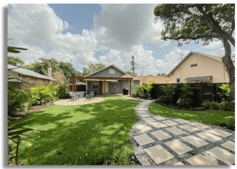 Everything Outdoors landscape crews and foremen, Tampa Bay