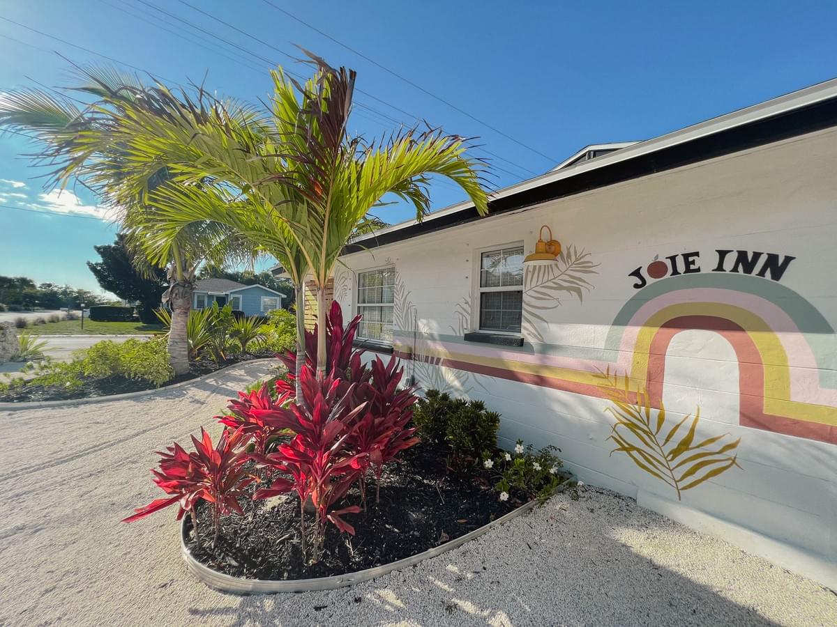 Anna Maria Beachhouse after the transformation by Everything Outdoors